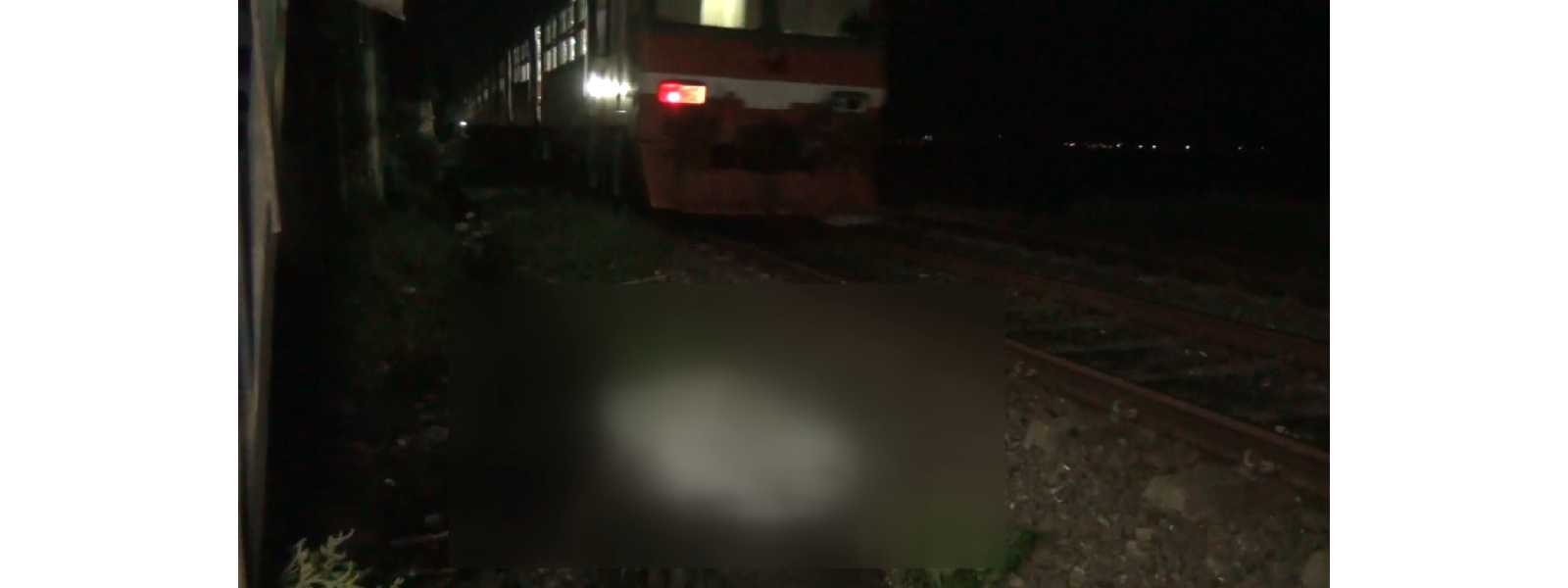 Body of a girl, found near Hotel in Kalutara.